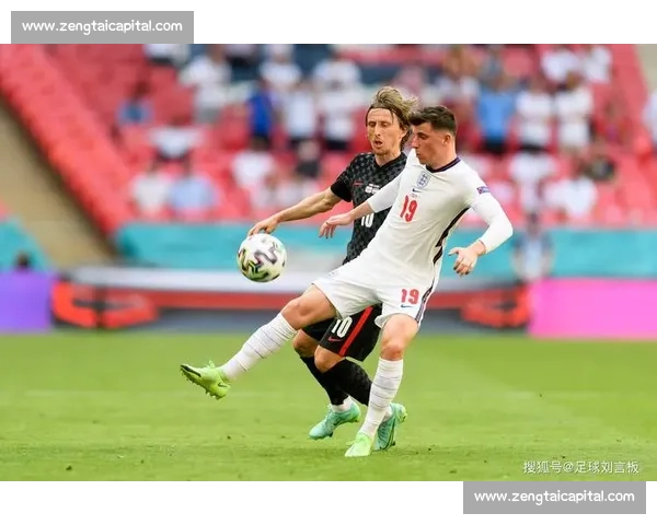 荷兰vs阿根廷焦点对决赛前比分预测与走势解析全方位数据分析前瞻